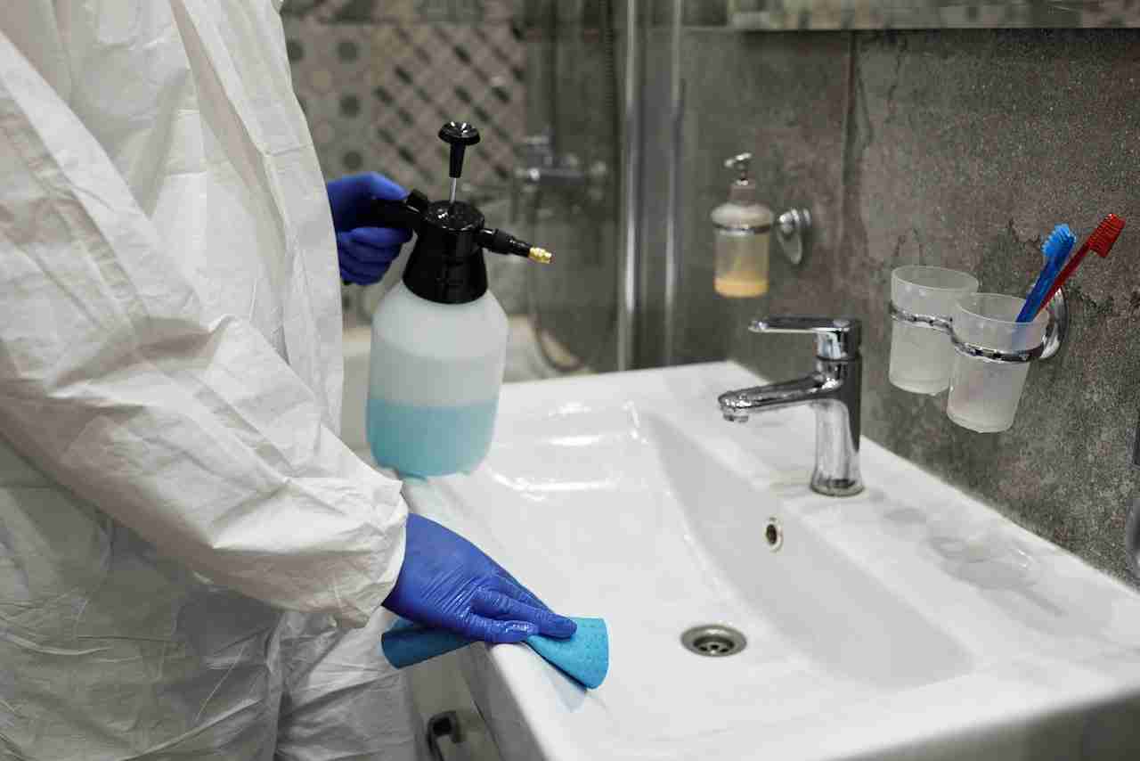 bathroom cleaning